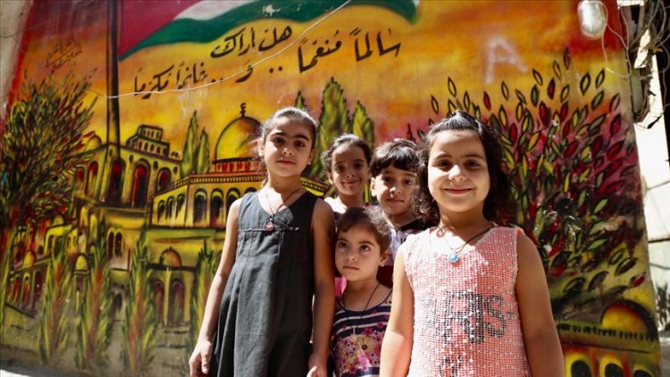 Mülteci kamplarının duvarları Filistinlilerin umutlarını ve özgürlük tutkularını yansıtıyor