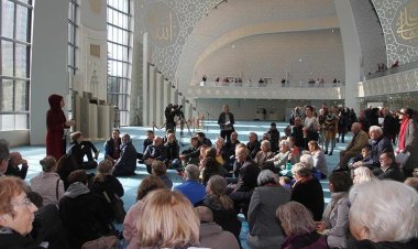 Almanya'daki camilerde 'Açık Kapı Günü' etkinliği düzenlendi