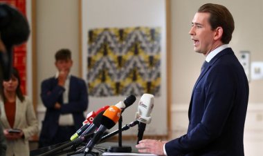 Avusturya'da İslam karşıtı Başbakan Kurz'un yolsuzluk soruşturması sonucu istifası tartışılıyor