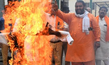 Facebook, Hindistan'da İslamofobik söylemi içeren paylaşımları engellemedi