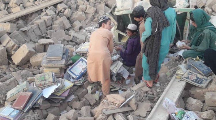 Afganistan'da medreseye bombalı saldırı