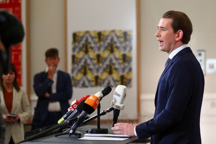 Avusturya'da İslam karşıtı Başbakan Kurz'un yolsuzluk soruşturması sonucu istifası tartışılıyor