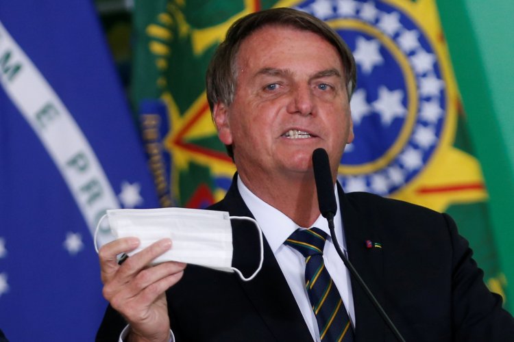 Brezilya Devlet Başkanı Kovid-19 aşısı olmadığı için futbol maçına alınmadı