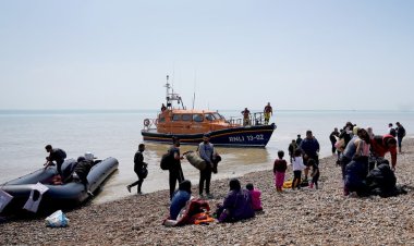 İngiltere'ye göçmen geçişlerinde yeni rekor kırıldı