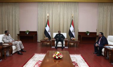 Sudan’da azledilen Başbakan Hamduk görevine dönüyor