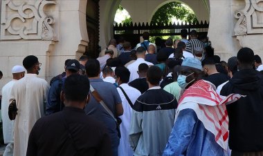 Fransa'da İmamlar Konseyi, Paris Camisi ile İslam Konseyi arasında tartışmalara neden oldu
