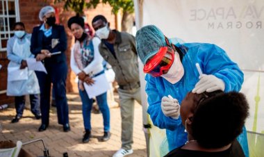 Güney Afrikalı doktor Omicron varyantının belirtilerini açıkladı