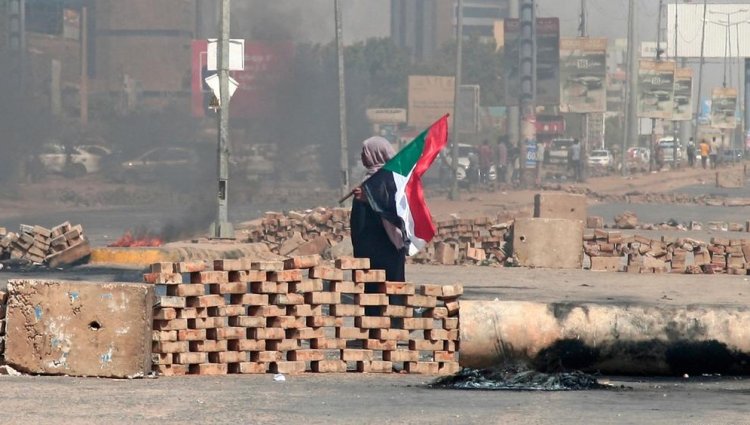 Sudan Başbakanı Hamduk: Durum 24 Ekim'deki haline geri getirilmeli