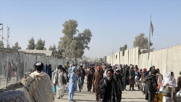 Afganistan ile Pakistan arasındaki Spin Boldak Sınır Kapısı tekrar açıldı