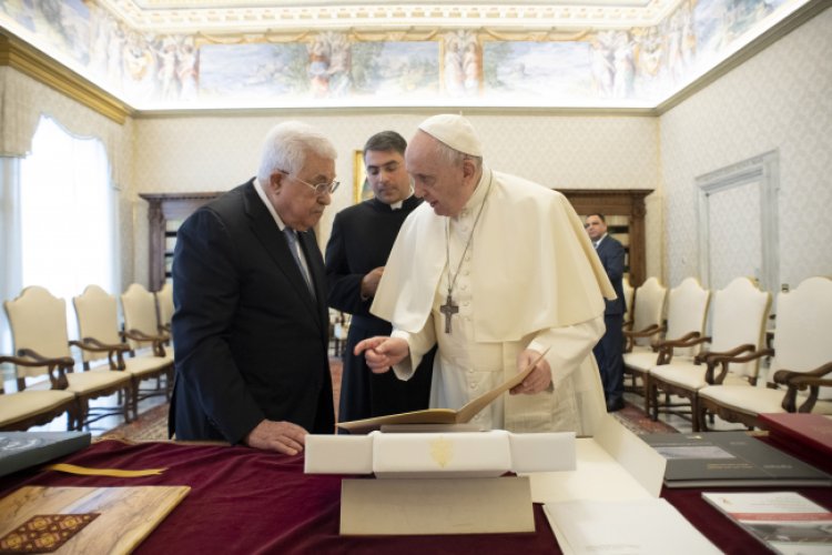 Papa ile Mahmud Abbas Vatikan'da Kudüs ana gündemiyle bir araya geldi