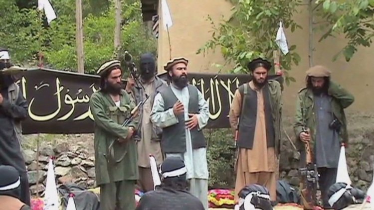 Afgan Talibanı devrede: İslamabad, Pakistan Talibanı'ndan silah bırakmasını istedi
