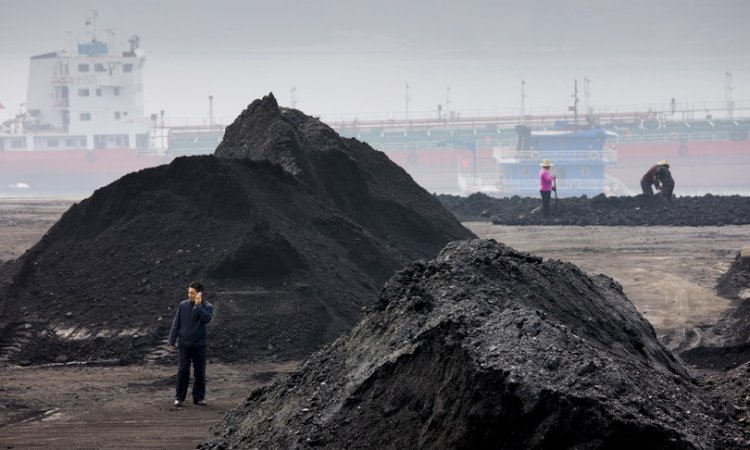 Çin'in günlük kömür üretimi 12 milyon tonu aşarak rekor kırdı