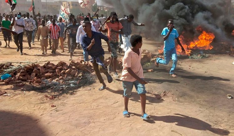 Sudan'da askeri yönetim karşıtı protestolarda ölenlerin sayısı 42’ye yükseldi