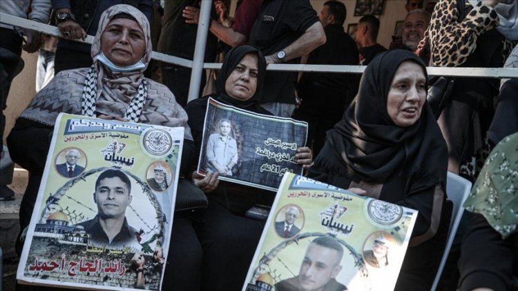 İşgalci İsrail'in hapishanelerinde açlık grevi yapan Filistinlilere Gazze'den destek