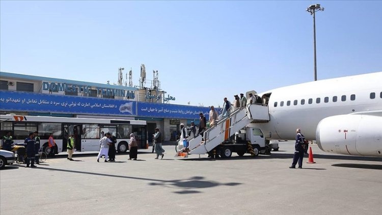 Afganistan'da Taliban yönetimi Kabil'de pasaport dağıtımını askıya aldı