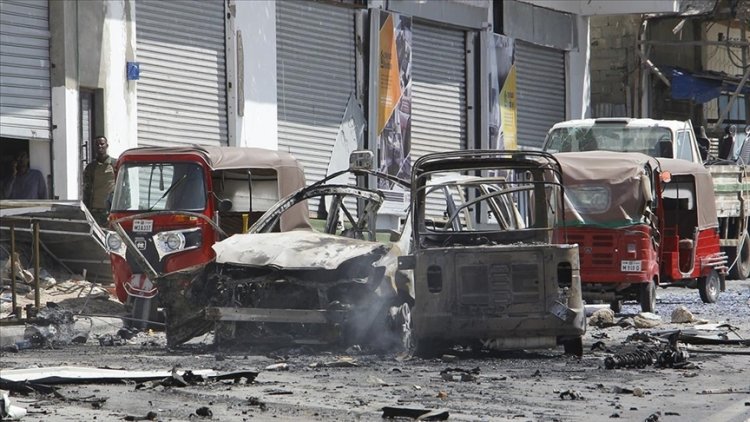 Somali'de bombalı saldırıda en az 8 kişi öldü