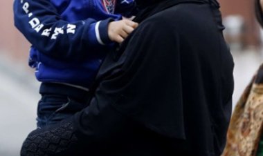 Hindistan'da bir kişi İslam'ı seçen eşini ve 2 çocuğunu katletti