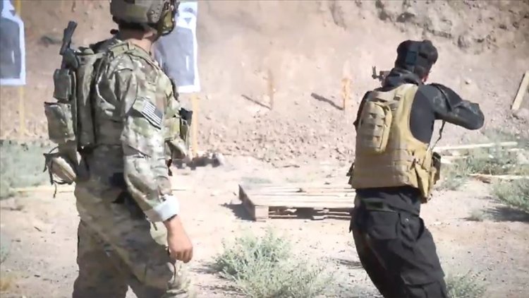ABD güçleri, yüzlerce YPG'liye yeni silahlı eğitim başlattı