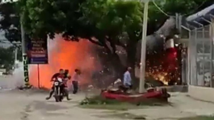 Kolombiya’da havai fişek fabrikasında patlama