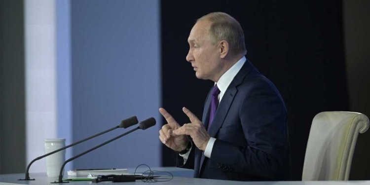 Putin: Dost olmayan ülkelere doğal gaz satışı ödemelerinde Rus rublesine geçmeyi planlıyoruz