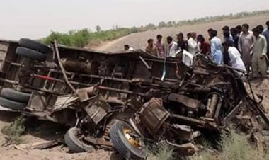 Pakistan’da trafik kazası: 8 ölü, 60 yaralı