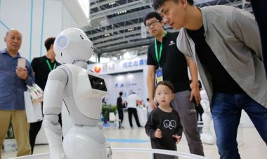 Çin'de insan beynini okuyabilen robot üretildi