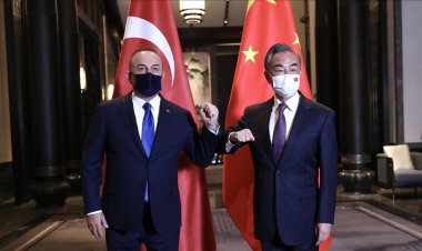 Çavuşoğlu, Çinli mevkidaşı Vang ile Çin'in Vuşi şehrinde görüştü