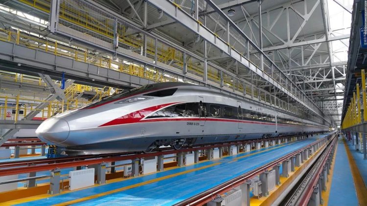 Çin 2025'e kadar hızlı tren ağını  50 bin kilometreye çıkarmayı hedefliyor
