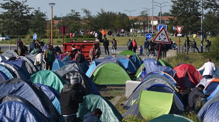 Belçika mültecileri sokağa terk ediyor