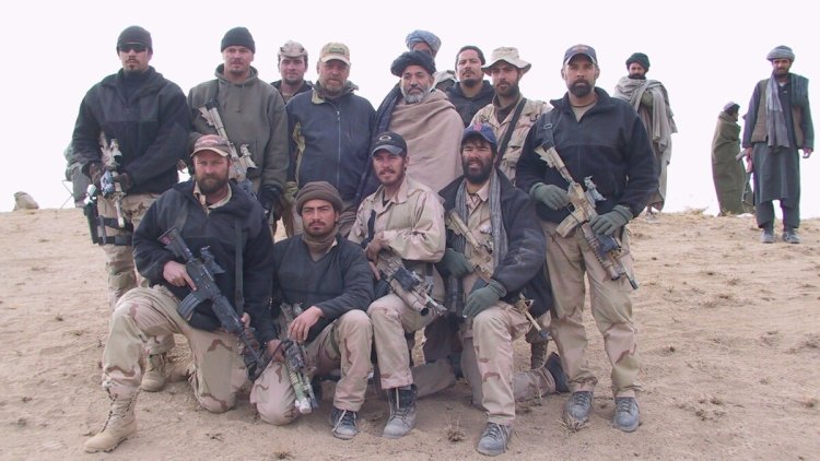 CIA destekli Afgan güçleri, BAE'de bir mülteci kampında ABD'ye gitmeyi bekliyor