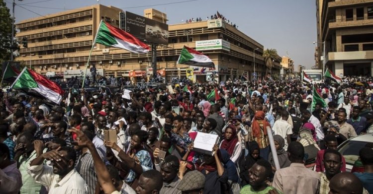 Sudan'ın başkenti Hartum'da gösterilere yasak getirildi
