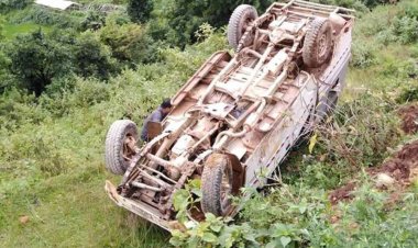 Nepal'de trafik kazası: 8 ölü