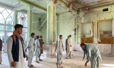 Afganistan'da camiye bombalı saldırı