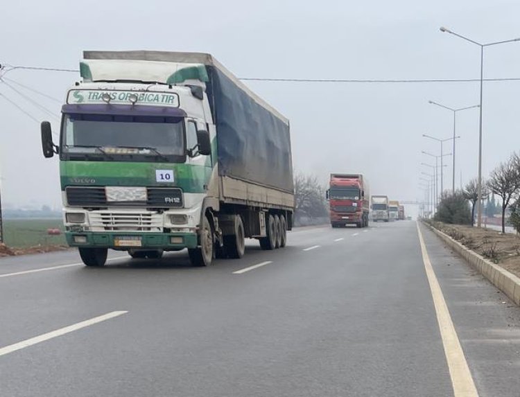 BM, İdlib'e 85 tır insani yardım gönderdi