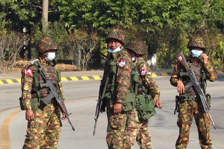 Myanmar'da 367 cuntacı subay suikastla öldürüldü