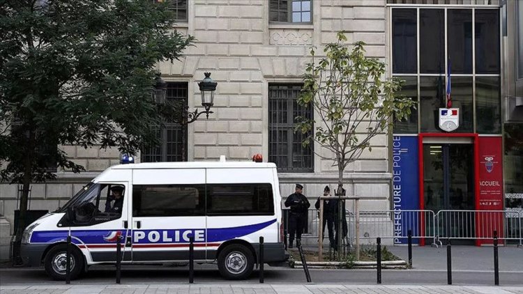 Fransa polisi 'başörtü yasağı'nın protesto edilmesine izin vermedi