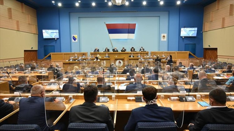Bosna Sırp Cumhuriyeti entite meclisi paralel devlet kurumlarını onaylamaya devam ediyor