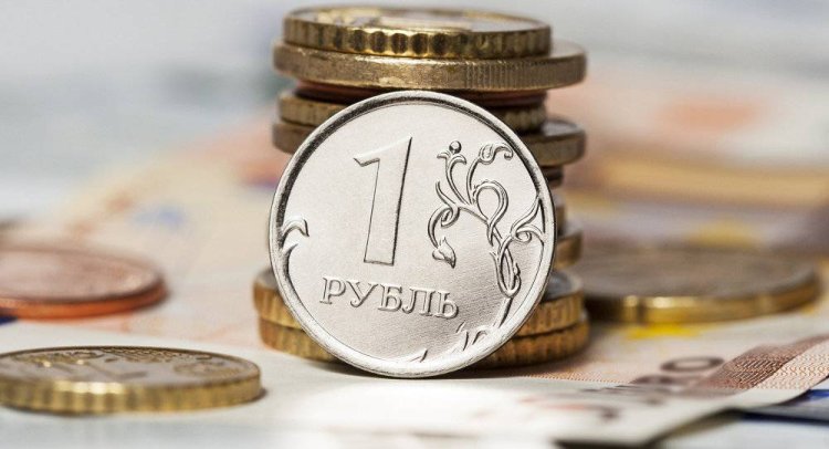 Ruble çöktü! Rusya Merkez Bankası piyasaya müdahale ediyor