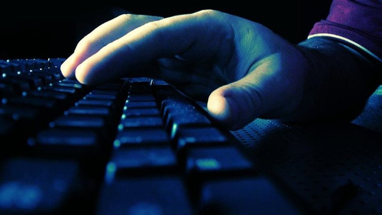 Anonymous'tan Rusya'ya karşı siber savaş: Rus internet siteleri devre dışı