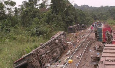 Kongo'da kaçak yolcu taşıyan yük treni raydan çıktı: 60 ölü