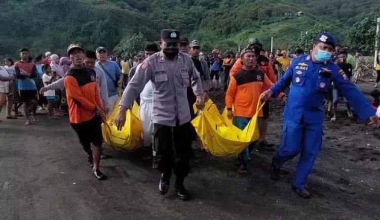 Endonezya'da ayrılıkçı grubun saldırısında 8 kişi öldü