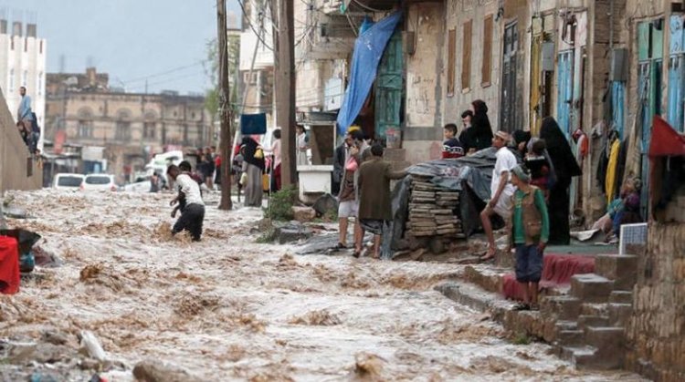 Yemen'de şiddetli yağış ve selden 240 bin kişi etkilendi