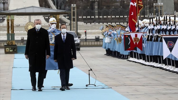Cumhurbaşkanı Erdoğan, İşgalci İsrail'in Cumhurbaşkanı Herzog'u resmi törenle karşıladı