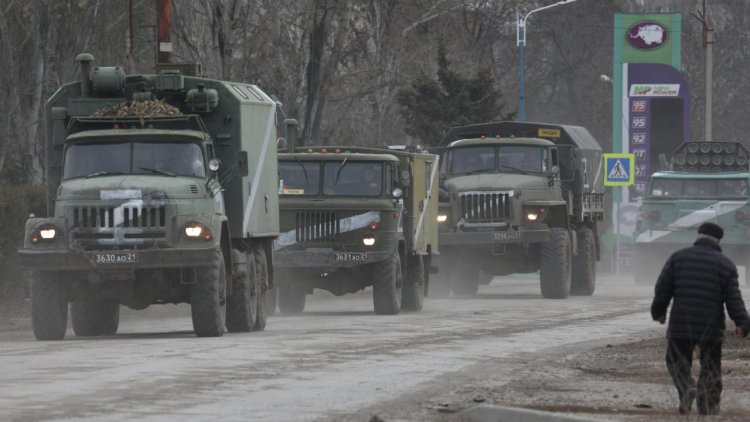 Ukrayna'da çatışmalar en az 1000 kilometrelik cephe hattında sürüyor