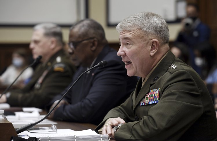 ABD CENTCOM Komutanı, Suriye'de daha ne kadar kalacaklarını bilmediğini söyledi