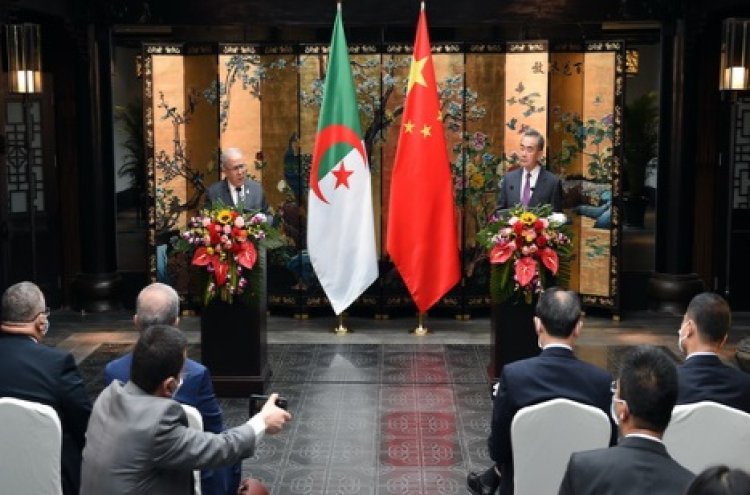 Çin ve Cezayir'den 'Ukrayna kriziyle ilgili yaptırımların kötüye kullanılmasını reddediyoruz' mesajı