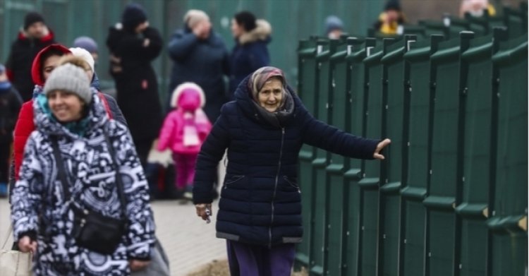 BM: Ukrayna'dan 3 milyon 674 bin 952 mülteci komşu ülkelere geçti