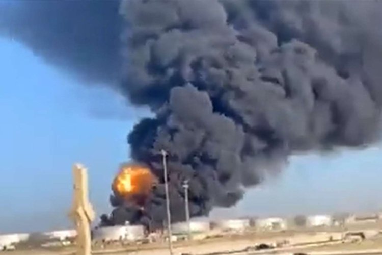 Saudi Aramco petrol tesislerine saldırı! Büyük bir yangın çıktı!