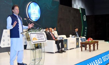 Pakistan Başbakanı Han'dan "hükümete yönelik dış komploya karşı" protesto çağrısı