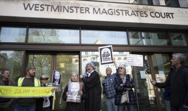 İngiltere'de mahkeme Assange'ın ABD'ye iade edilmesine karar verdi